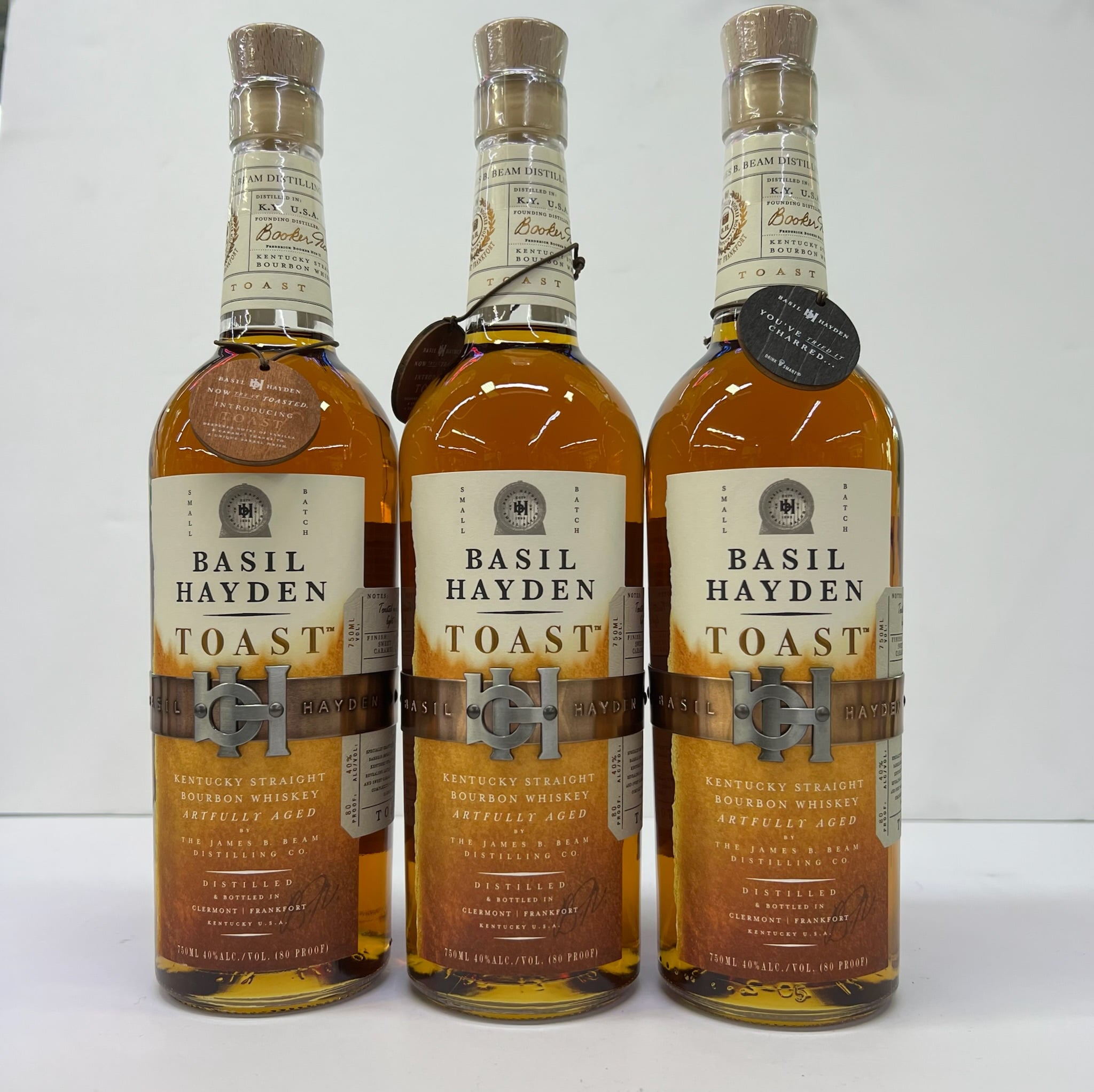 Basil Hayden Toast Bourbon 750ml - 3 Bottle Combo Special – Bob's Discount  Liquor
