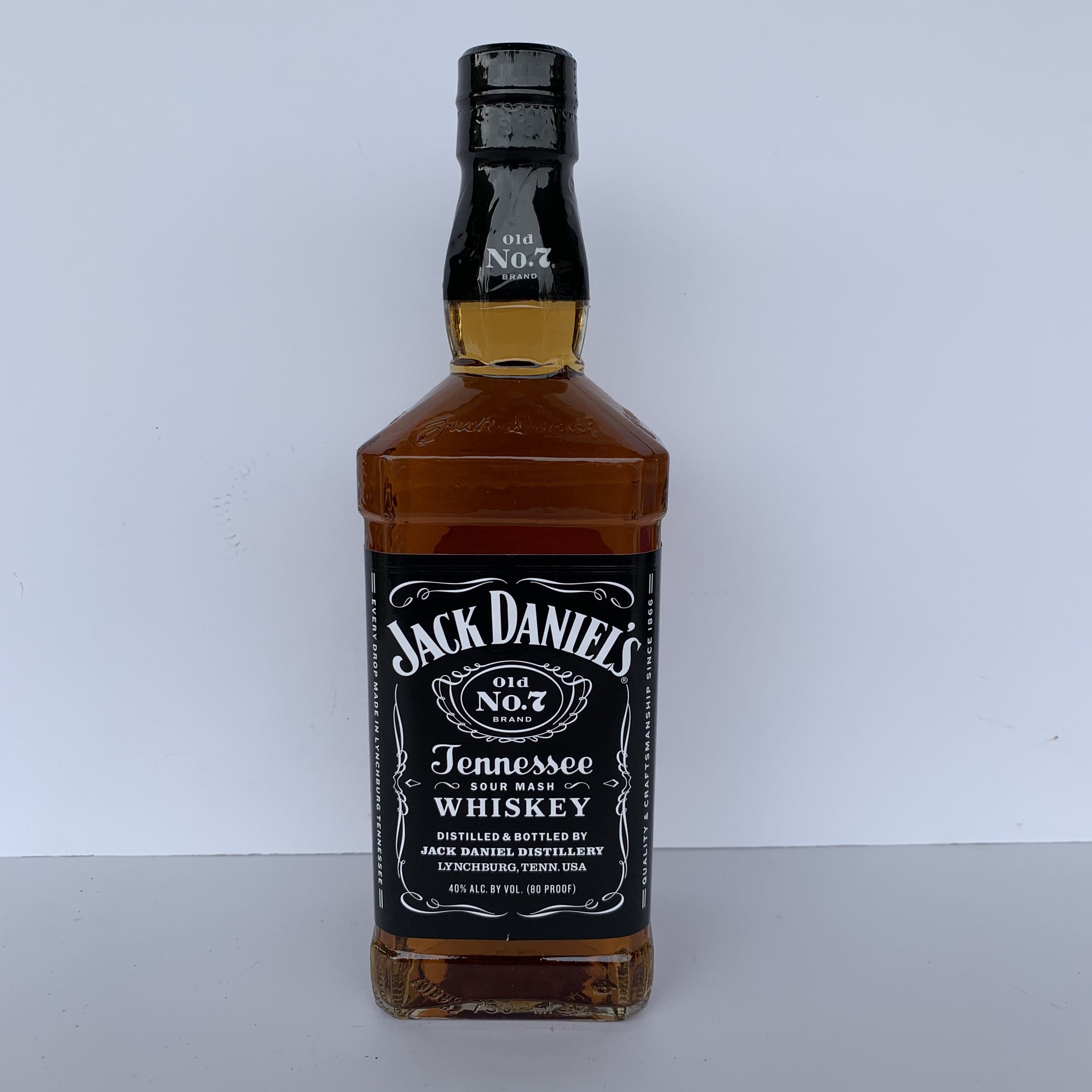Jack Daniels Black Tennessee Whiskey - 12 Bottle Case Deal – Bob's